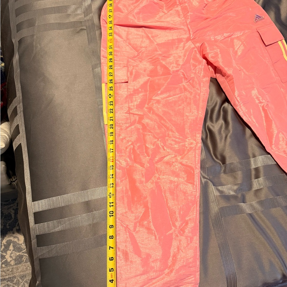 Adidas Sun Woven Pant- women size Large- semi pink spark- NWT - Picture 5 of 9